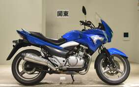 SUZUKI GSR250S GJ55D