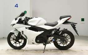 SUZUKI GSX-R125 DL33B