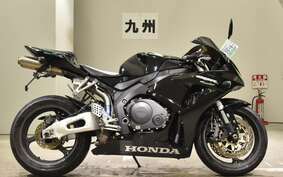 HONDA CBR1000RR 2006 SC57