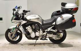 YAMAHA FZS1000 FAZER 2002 RN06