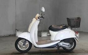 HONDA CREA SCOOPY I AF55