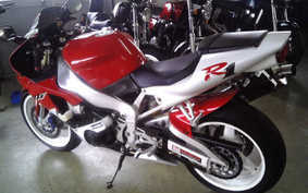 YAMAHA YZF-R1 1999 RN01