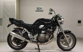 SUZUKI BANDIT 250 GJ74A