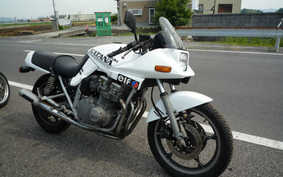 SUZUKI GSX750S KATANA 1982 GS75X