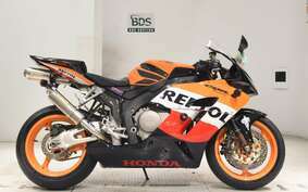 HONDA CBR1000RR 2004 SC57