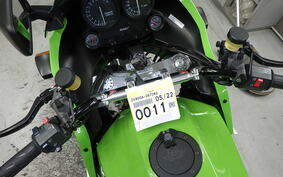 KAWASAKI GPZ900R NINJA 2005 ZX900A