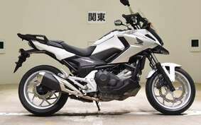 HONDA NC750X LD 2016 RC90