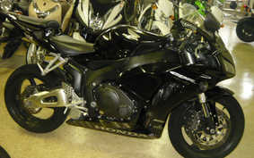 HONDA CBR1000RR 2006 SC57