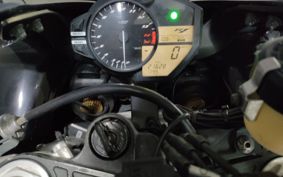 YAMAHA YZF-R1 RN23