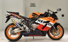 HONDA CBR1000RR 2004 SC57