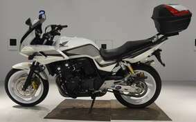 HONDA CB400 SUPER BOLDOR VTEC A 2013 NC42