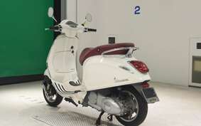 VESPA PRIMAVERA125