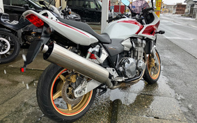 HONDA CB1300SB SUPER BOLDOR 2011 SC54