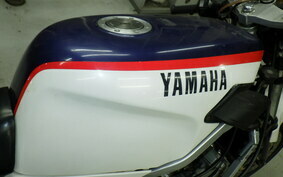 YAMAHA FZR250 2KR