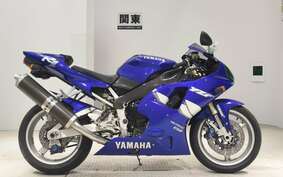 YAMAHA YZF-R1 1999 RN01