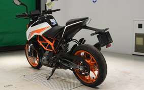 KTM 390 DUKE 2022 JPJ40