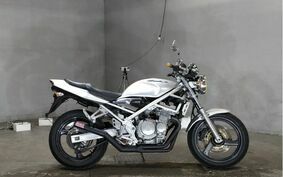 SUZUKI BANDIT 250 GJ77A