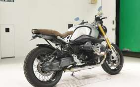 BMW R NINE T 2015