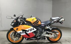 HONDA CBR1000RR 2004 SC57