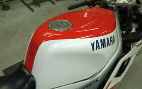 YAMAHA FZR250 R 3LN