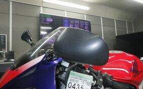 HONDA CBR900RR 3 2000