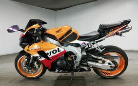 HONDA CBR1000RR 2007 SC57