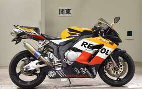 HONDA CBR1000RR 2005 SC57