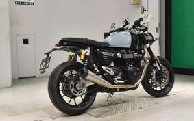 TRIUMPH SPEED TWIN 2022 AD85H4