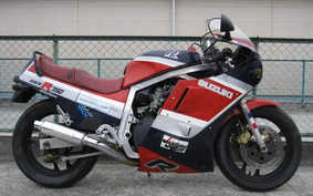 SUZUKI GSX-R750 1986 GR71G