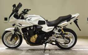 HONDA CB1300SB SUPER BOLDOR A 2011 SC54