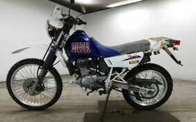 SUZUKI DJEBEL 200 (DR200SE) SH42A