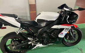 YAMAHA YZF-R1 2005 RN13