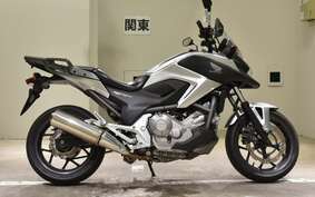 HONDA NC 700 X LD A 2012 RC63