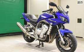 YAMAHA FZS1000 FAZER 2001 RN06