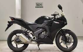 HONDA CBR125R JC50