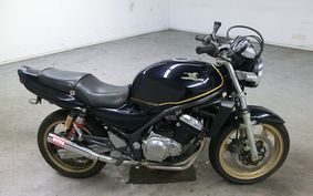 KAWASAKI BALIUS 250 Gen.2 2003 ZR250B