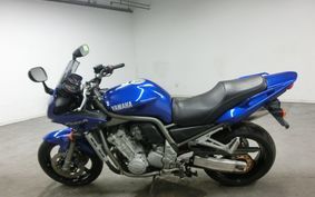 YAMAHA FZS1000 FAZER 2002 RN06