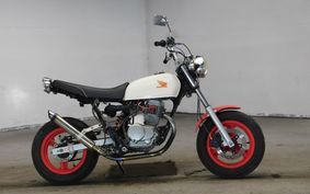 HONDA APE 100 HC07