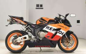 HONDA CBR1000RR 2004 SC57