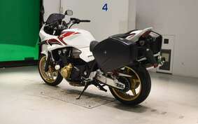 HONDA CB1300SB SUPER BOLDOR A 2013 SC54