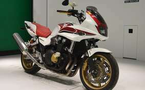 HONDA CB1300SB SUPER BOLDOR A 2013 SC54