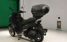 YAMAHA TRICITY 125 SE82J