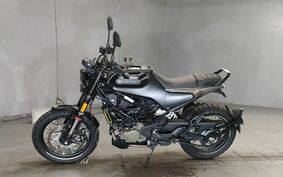 HUSQVARNA スヴァルトピレン125 JUA