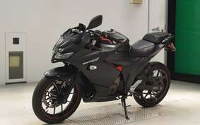 SUZUKI GIXXER 250 SF ED22J