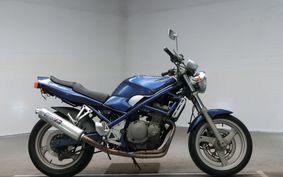 SUZUKI BANDIT 250 GJ74A