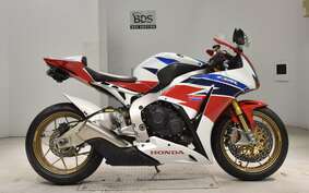 HONDA CBR1000RR SPECIAL EDITION 2014 SC59