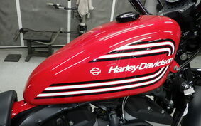 HARLEY XL883N 2010