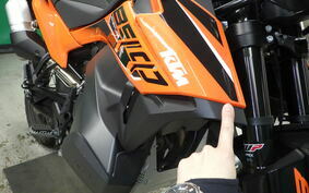 KTM 890 ADVENTURE	 2022 TS640