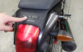 HONDA VTR 250 MC33