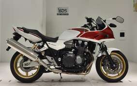 HONDA CB1300SB SUPER BOLDOR A 2013 SC54